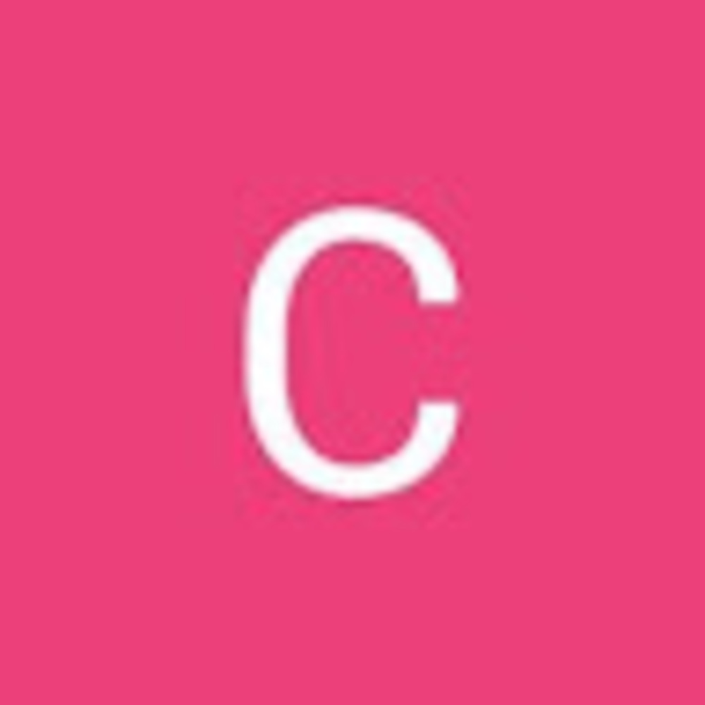 Meet your Posher, Chloe